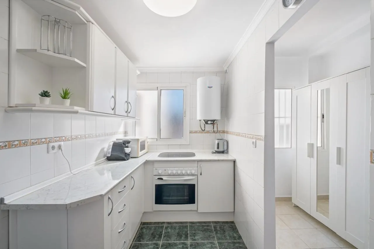 3 Bedroom Apartment Near City Centre Malaga